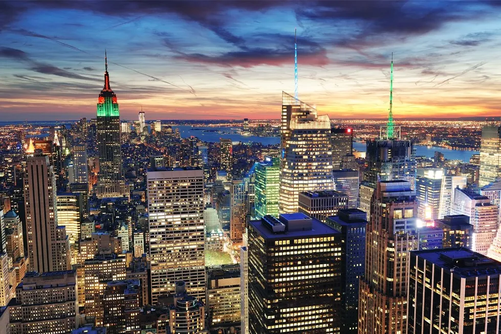 Panorama Manhattanu w Nowym Jorku o zmierzchu